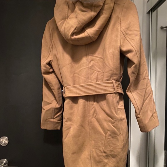 Aritzia - Borda Coat - Picture 3 of 5